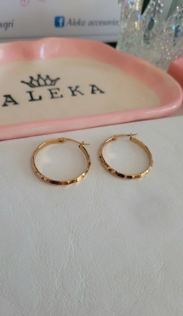 Producto - Argollas labradas (3mm)de acero dorado