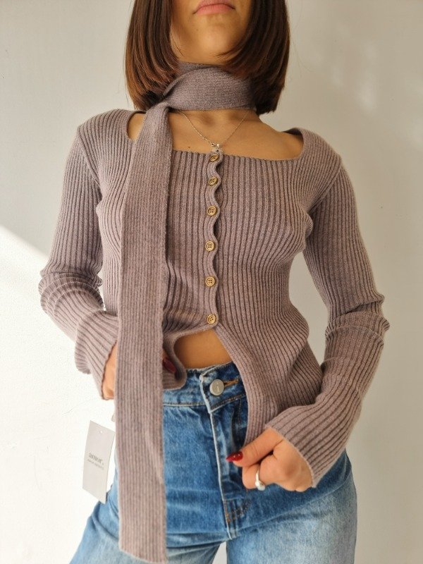 Producto - SWEATER CON TIRA