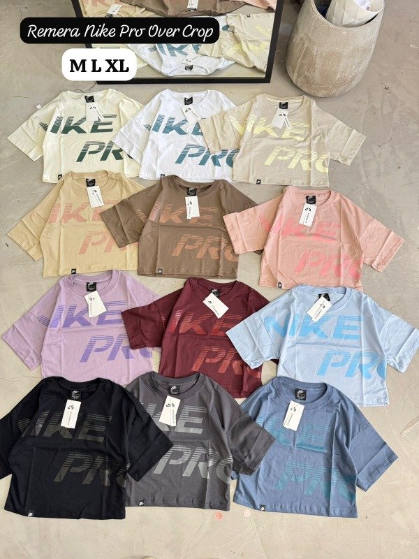 Producto - REMERA CROP NIKE PRO ESTAMPADO