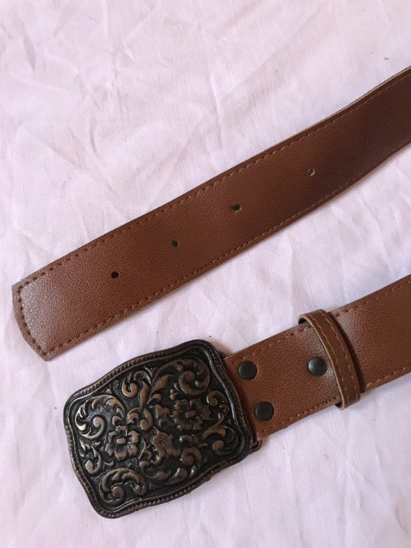 Producto - Vintage flowers bronz cottagecore belt.