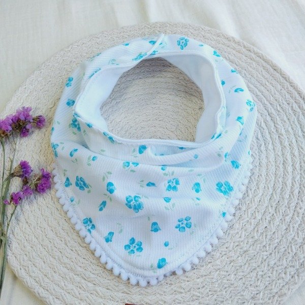 Producto - Bandana babuchona FLORES AZULES