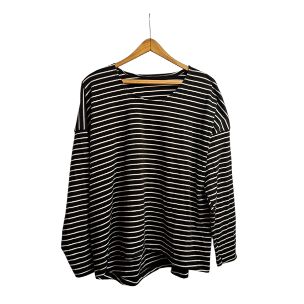 Producto - Buzo Micropolar Rayado. Irregular. Super calentito. Talle 6(48/52)