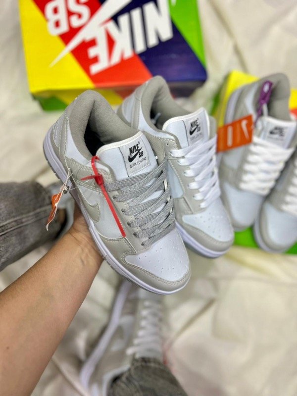 Producto - Nike Dunk Low Gray