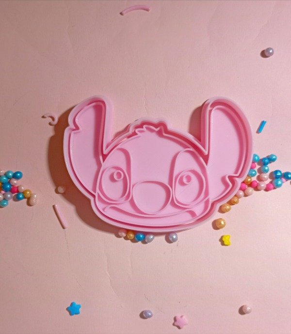 Producto - Cortante 3D con sello cara de Stich de 8 cm