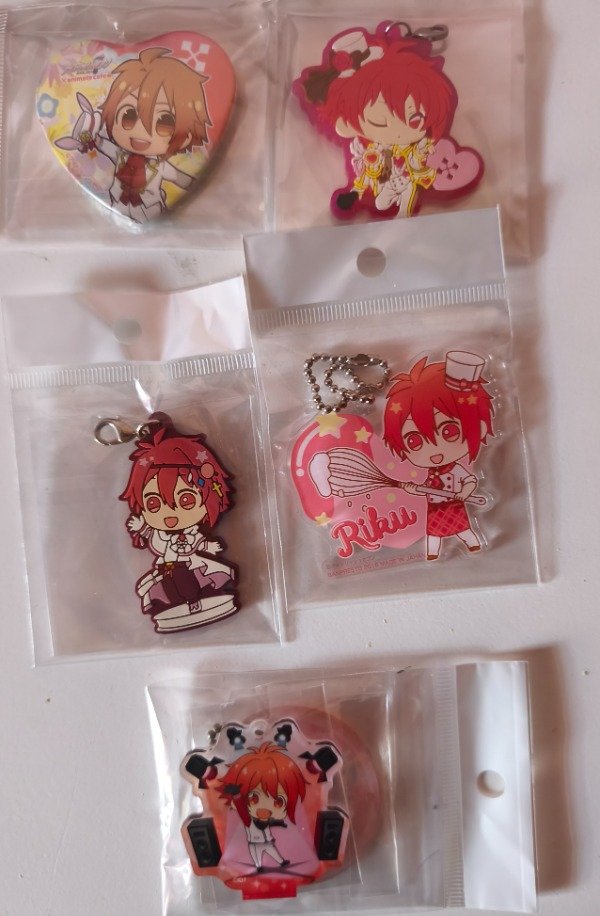 Producto - Idolish7 llaveros