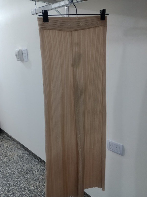 Producto - Pantalón beige brillos