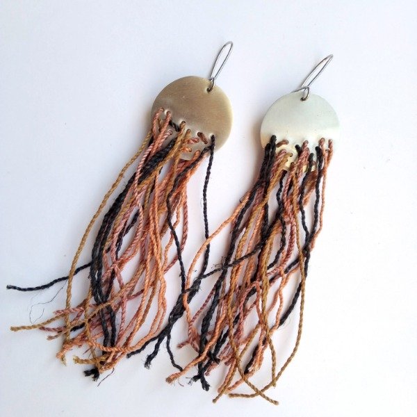 Producto - Aros Monte Naranja Marrón y Negro
