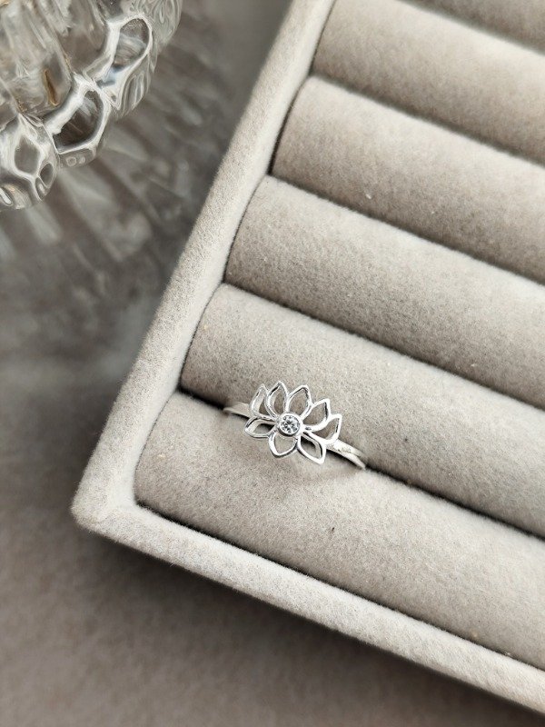 Producto - Anillo flor loto