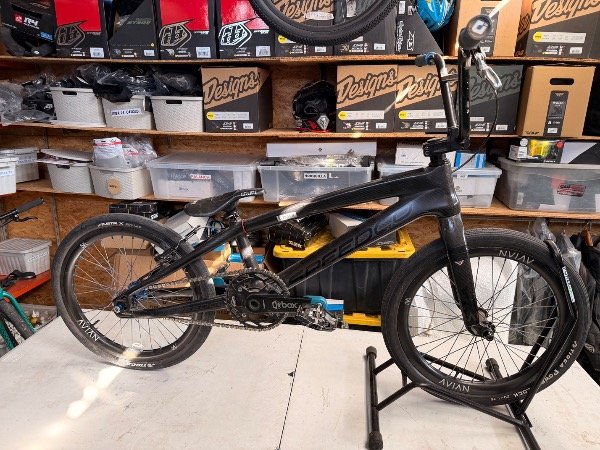 Producto - BICICLETA usada SPEEDCO CARBONO MEDIDA PRO E2500 - 2