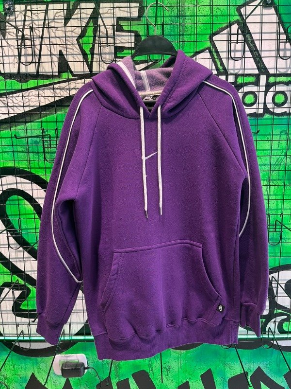 Producto - BUZO NIKE PIPA BORDADA