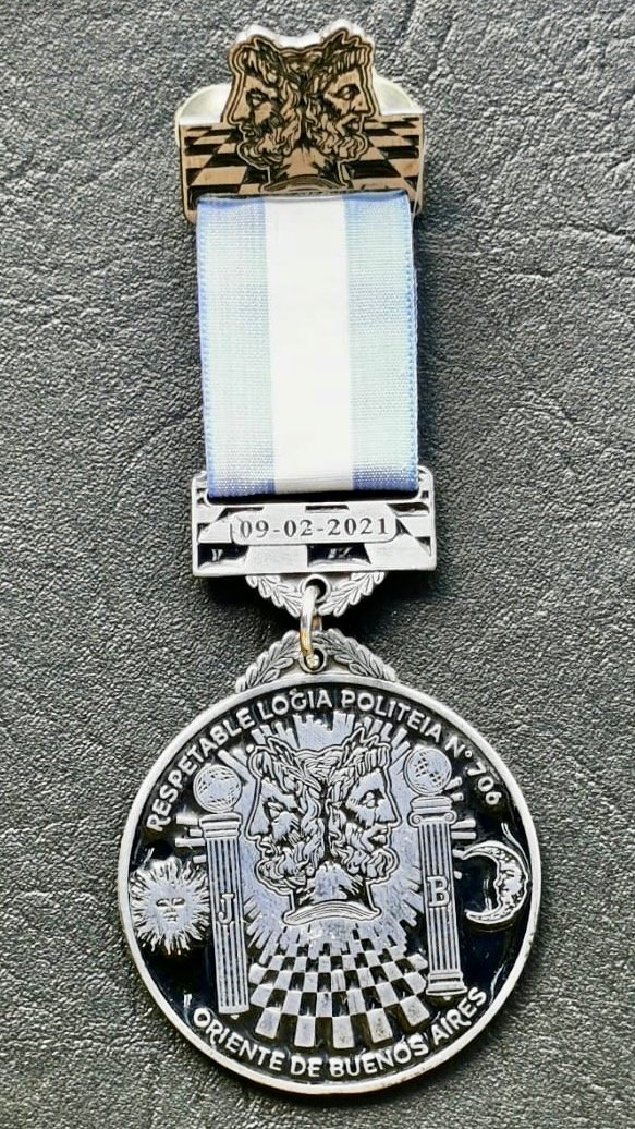 Producto - Medalla de la Respetable Logia Politeia 706 - 1