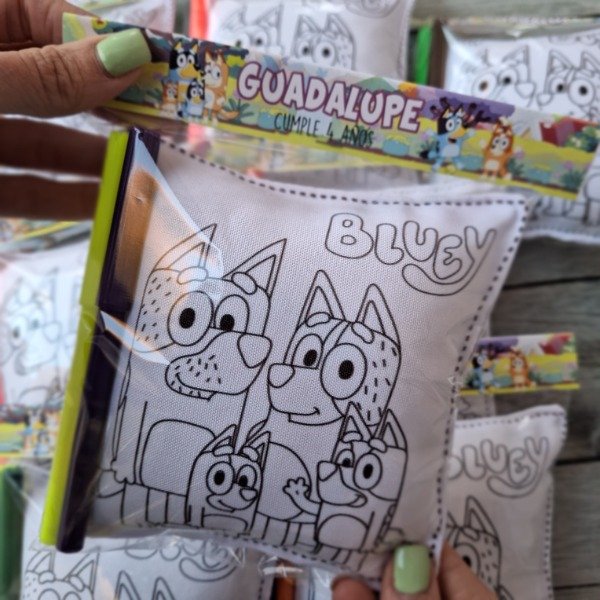 Producto - Almohadón cuadrado para colorear  souvenirs pack x10 - 11
