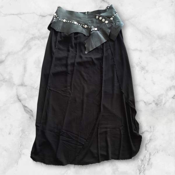Producto - METAMORFA faja + pollera.