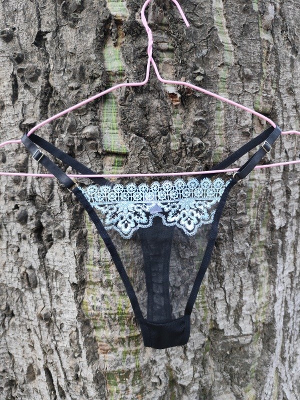 Producto - Tangas bordado negro