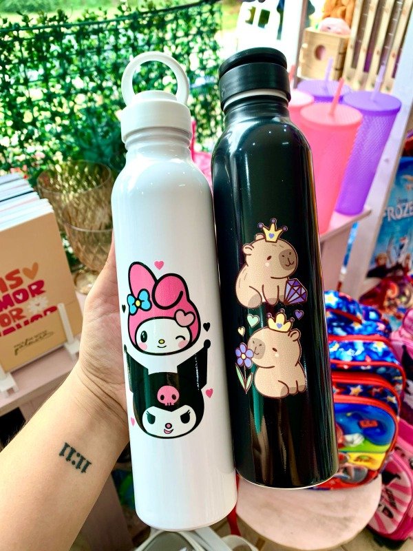 Producto - Botella aluminio Capibara o Kuromi