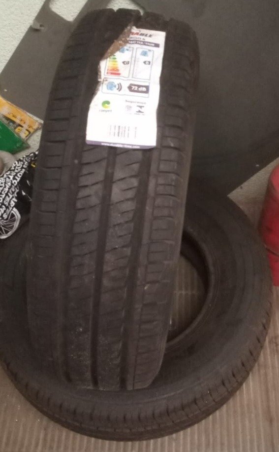 Producto - 2 CUBIERTAS MARCA DURABLE CARGO 4