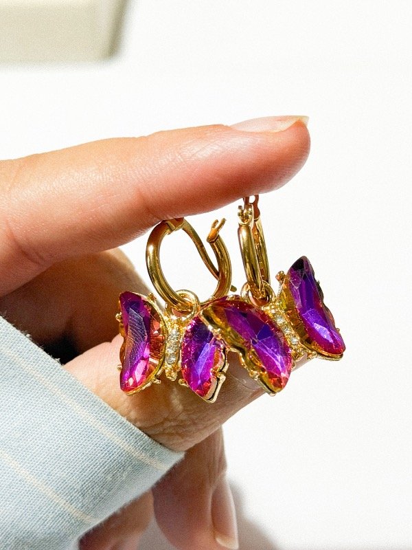 Producto - Argolla mariposa lila2 cristal-acero dorado