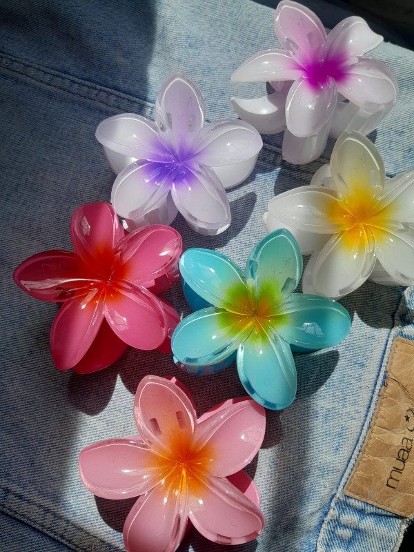 Producto - Broche flor hawaiana