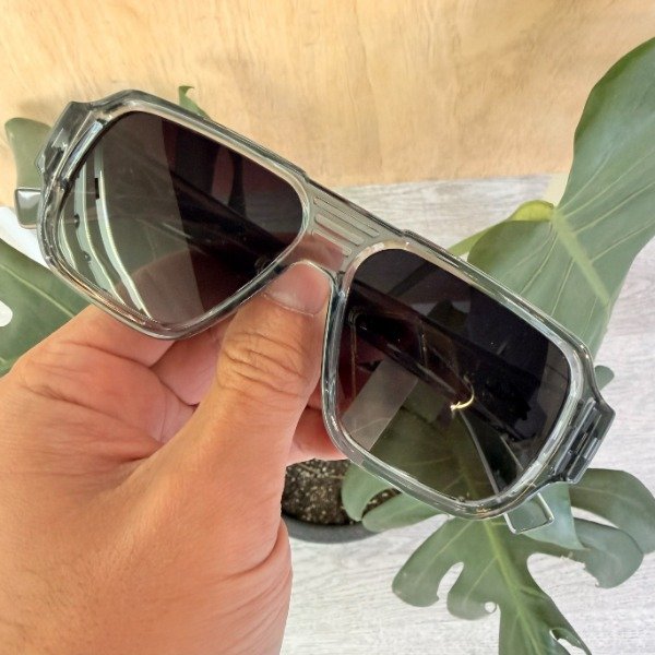 Producto - Rusty Vailor Gris Traslucido - Cristales Gris Degradé - 2