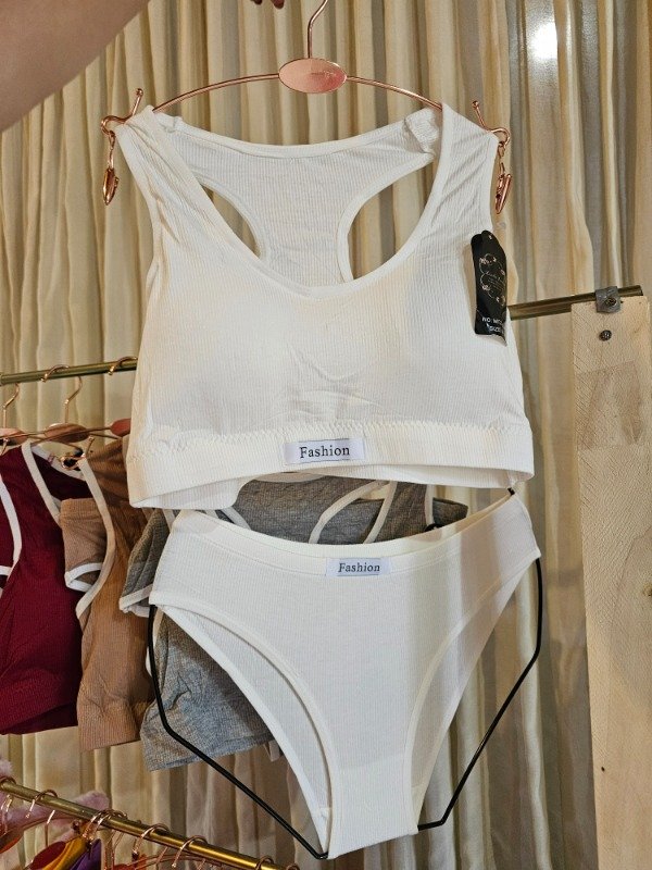 Producto - COMFY Top con vedetina