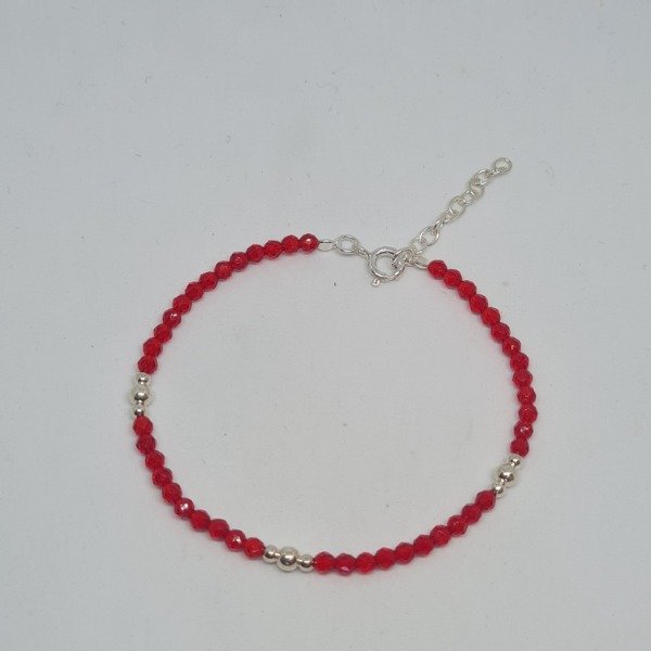 Producto - Pulsera roja y bolas plateadas