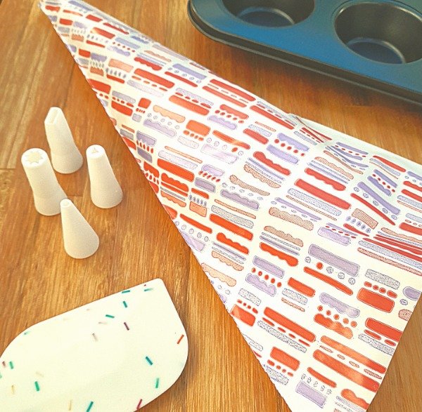 Producto - Manga reposteria 4 picos