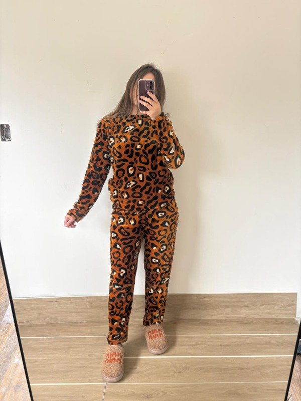 Producto - Pijama polar soft Jaguar pantalon + buzo - 4