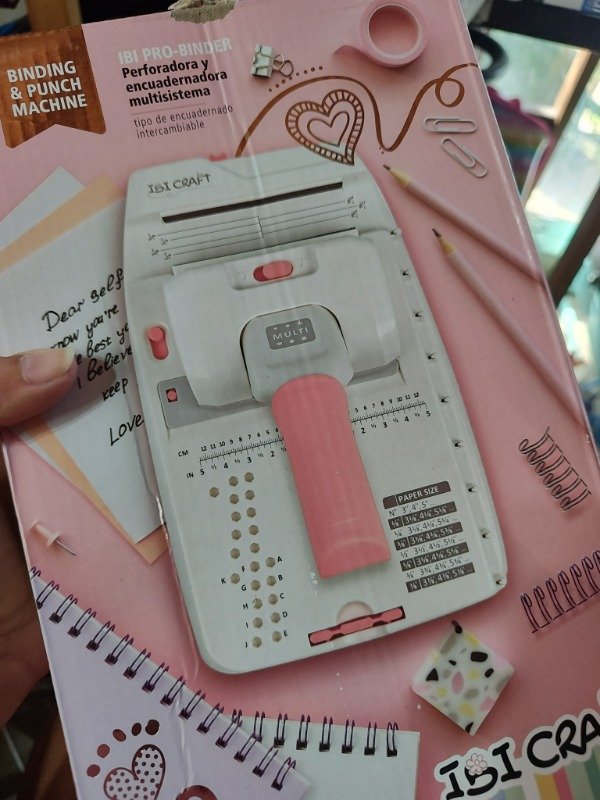 Producto - Perforadora y encuadernadora Multisistema