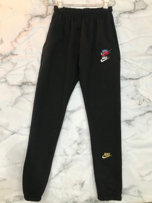 Producto - Joggin Nike Puño