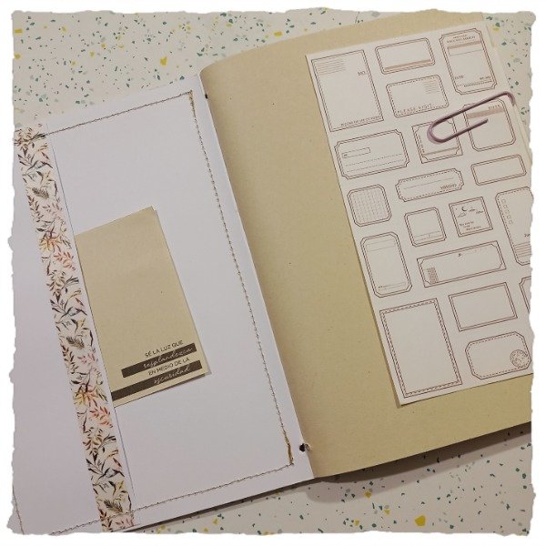 Producto - Cuaderno "Twigs" - Serie I - 1