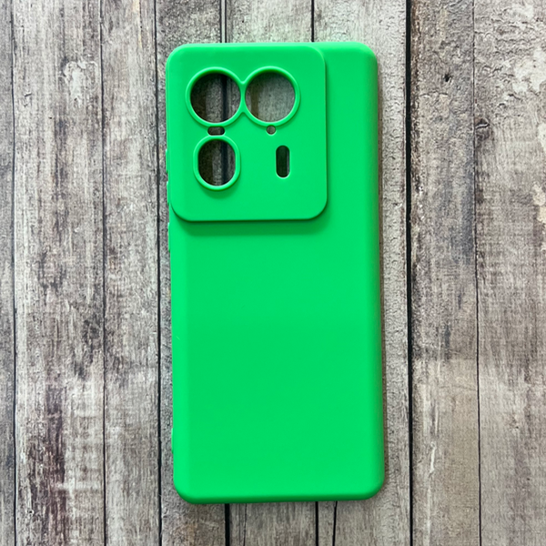 Producto - FUNDA DE SILICONA PARA MOTOROLA COLOR VERDE CLARO EDGE 50 ULTRA