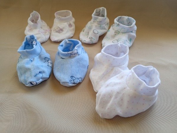 Producto - Escarpines de algodón. 0 a 6 meses