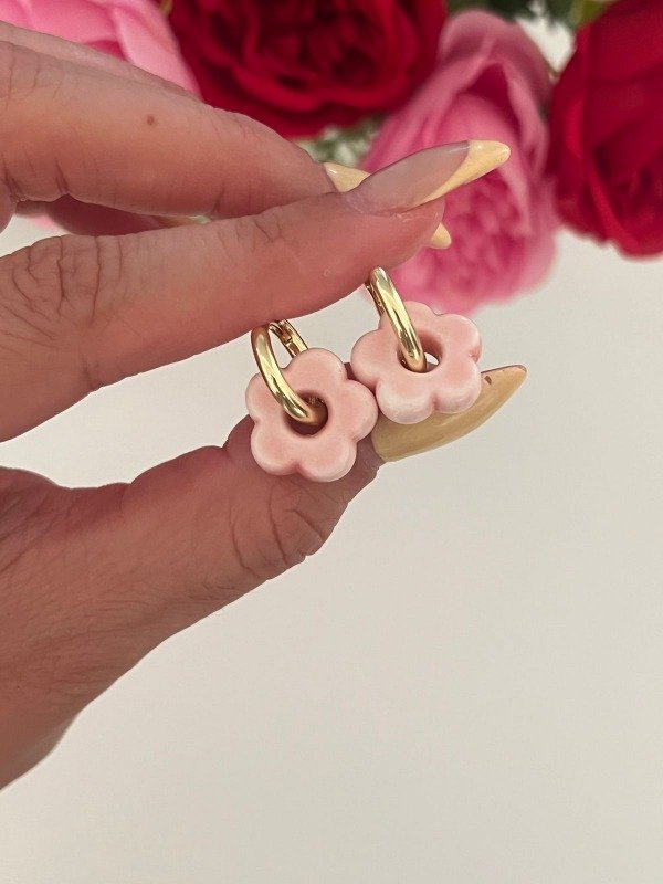 Producto - ARGOLLAS FLORCITA ROSA