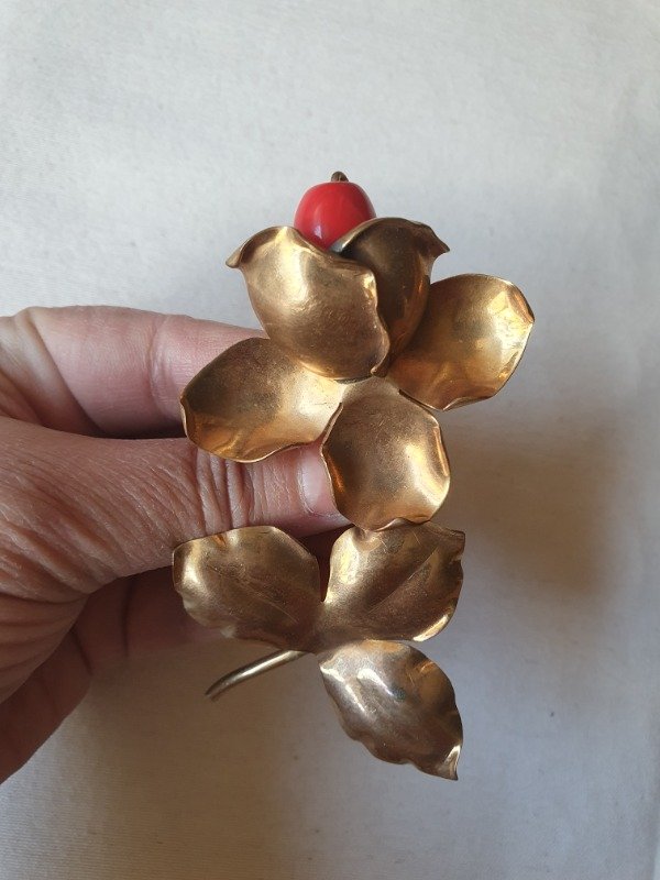 Producto - Broche 40s Jardín de Oro - Rosa con Perla Roja - 9