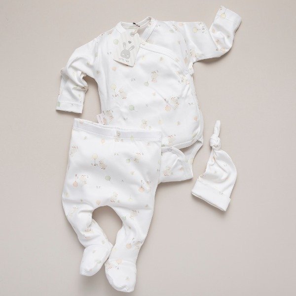Producto - Ajuar 3 piezas estampado con Body cruzado ML