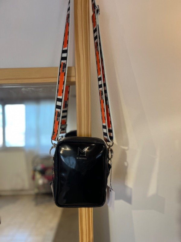 Producto - Mini Bag XL Charol negro
