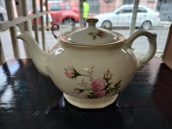 Producto - Tetera Essex rosas