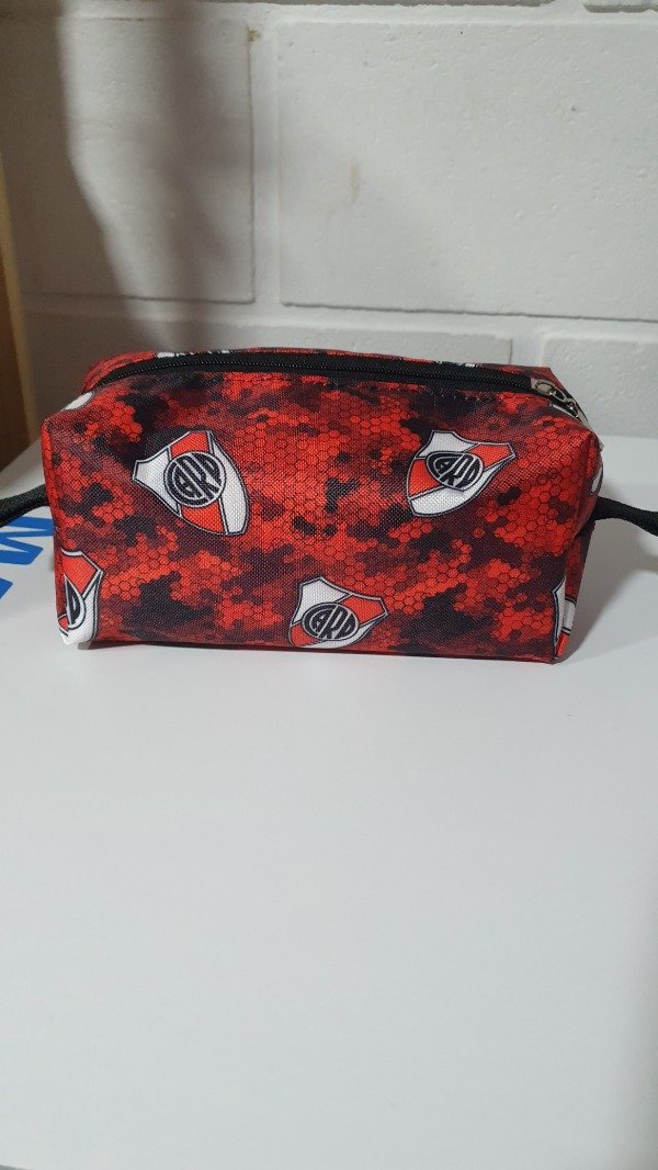 Producto - Cartuchera Rectangular Cordura River