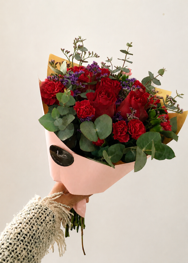 Producto - Ramo de Rosas y flores de estación