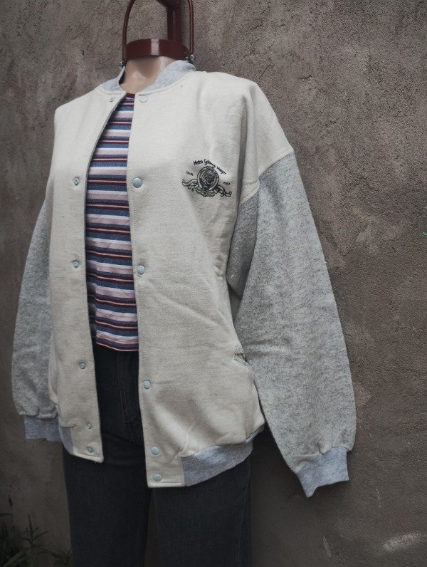 Producto - Campera Universitaria M.G.M. (NUEVO)