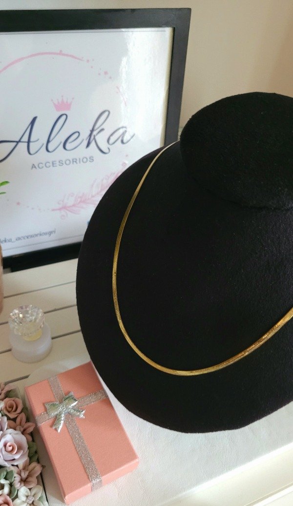 Producto - Cadena chata (50cm) de acero dorado - 0