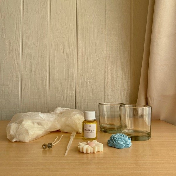 Producto - Kit para 2 personas con flor margarita/peonia
