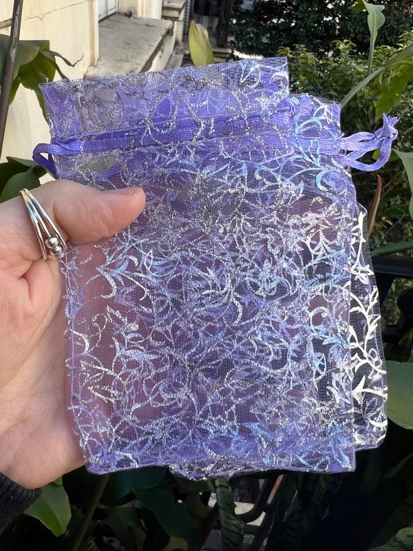Producto - 10 bolsitas de organza con flores plateado