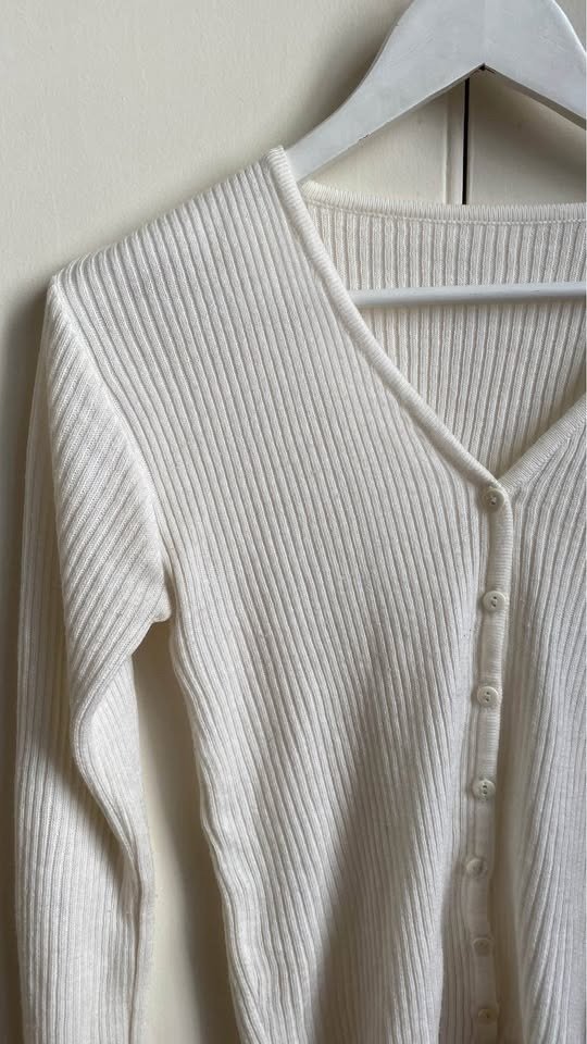 Producto - Cardigan crema