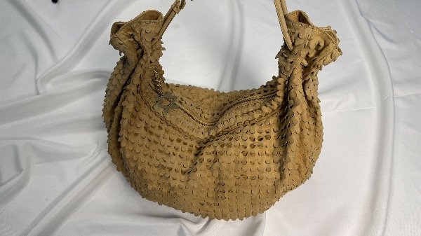 Producto - Bolso sarkany