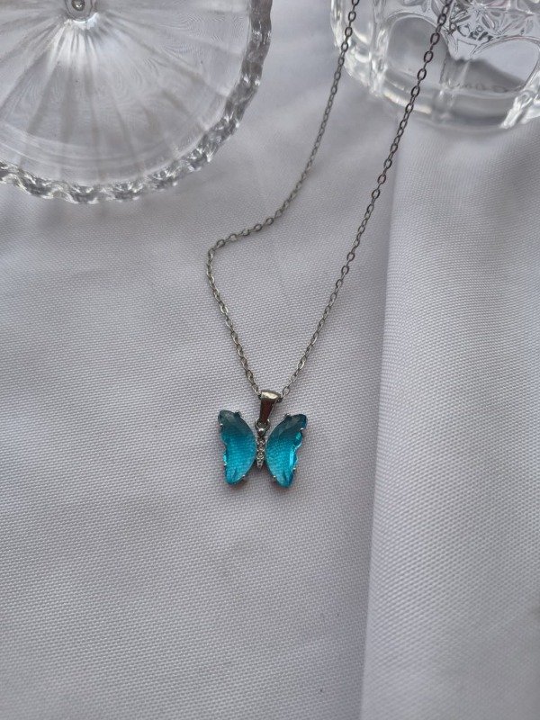 Producto - Cadenita mariposa cristal celeste