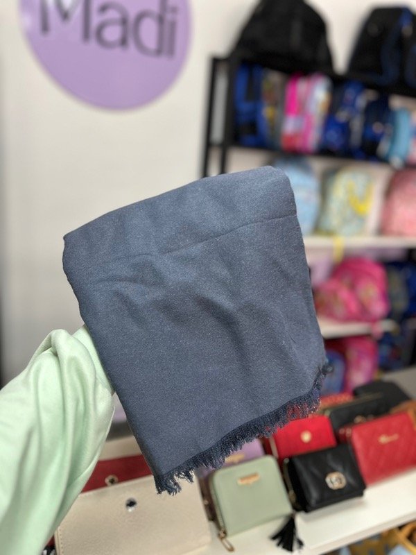 Producto - Ruana lisa gris