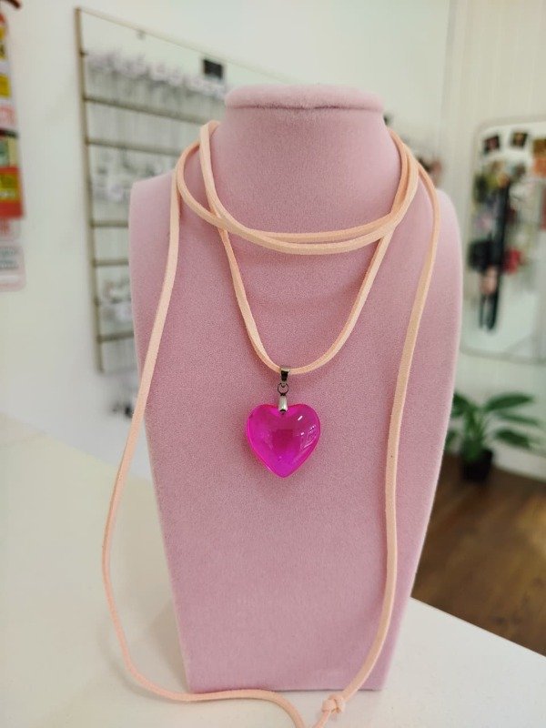 Producto - Choker lazo salmon CORAZON FUCSIA