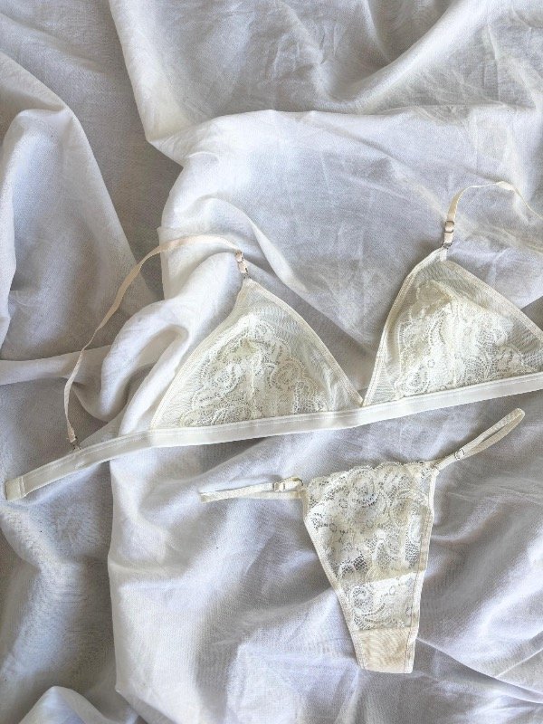 Producto - Set microtul  detalle encaje (natural)