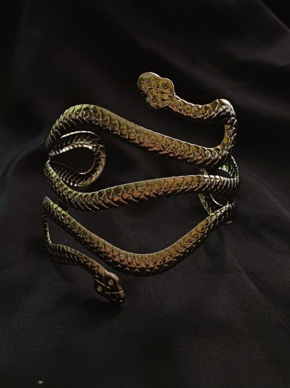 Producto - Brazalete vibora plateado